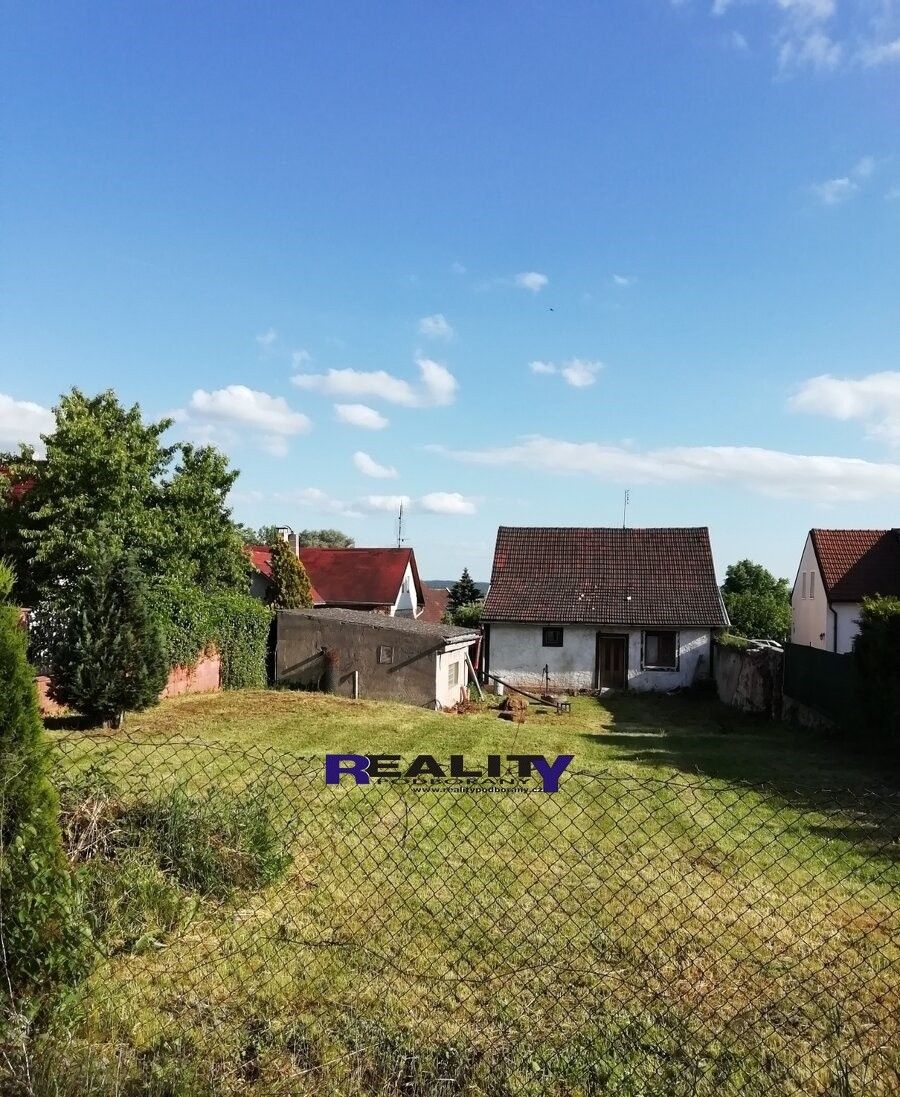 Rodinné domy, Krupá, 363 m²