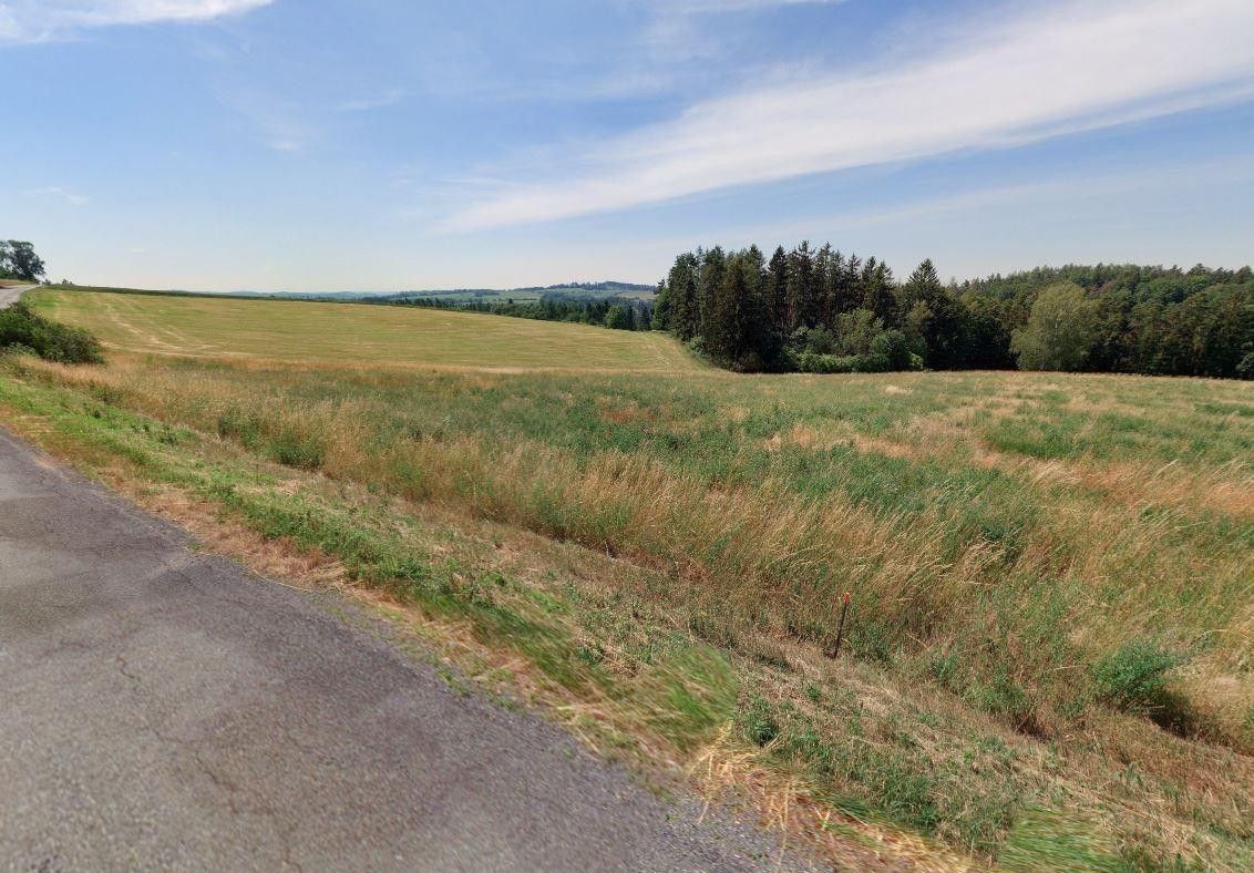 Louky, Bělokozly, Sázava, 394 m²