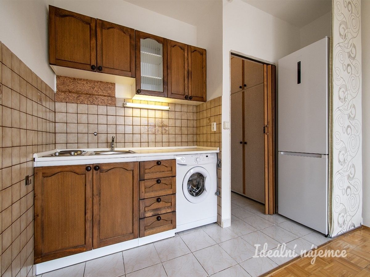 1+kk, Jabloňová, Praha, 24 m²