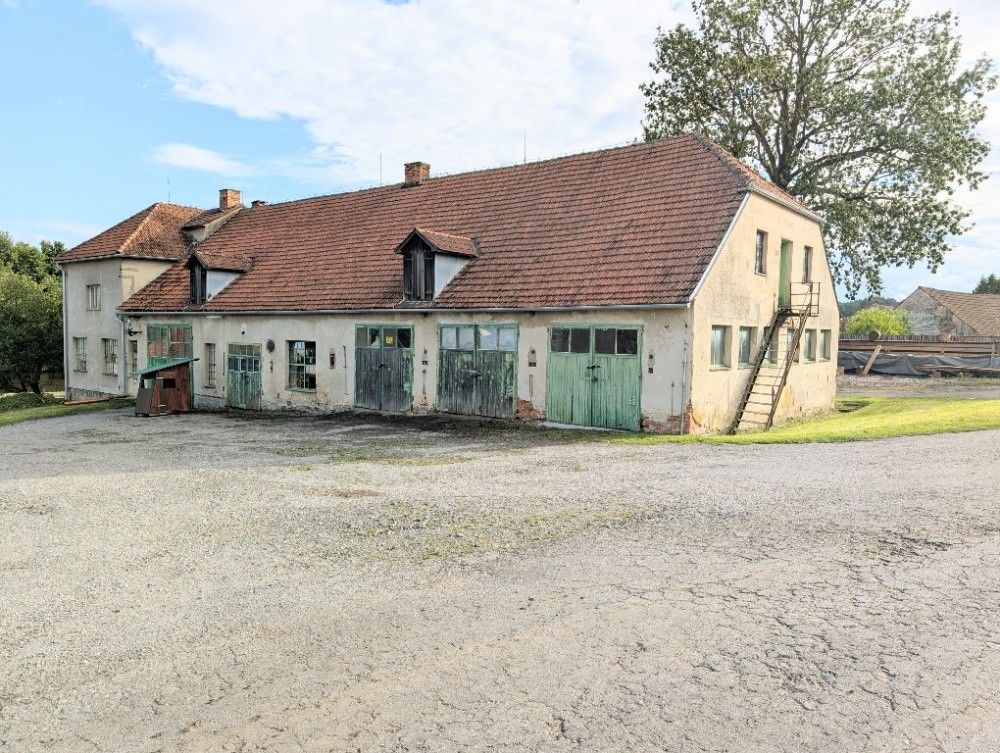 Sklady, Třešť, 589 01