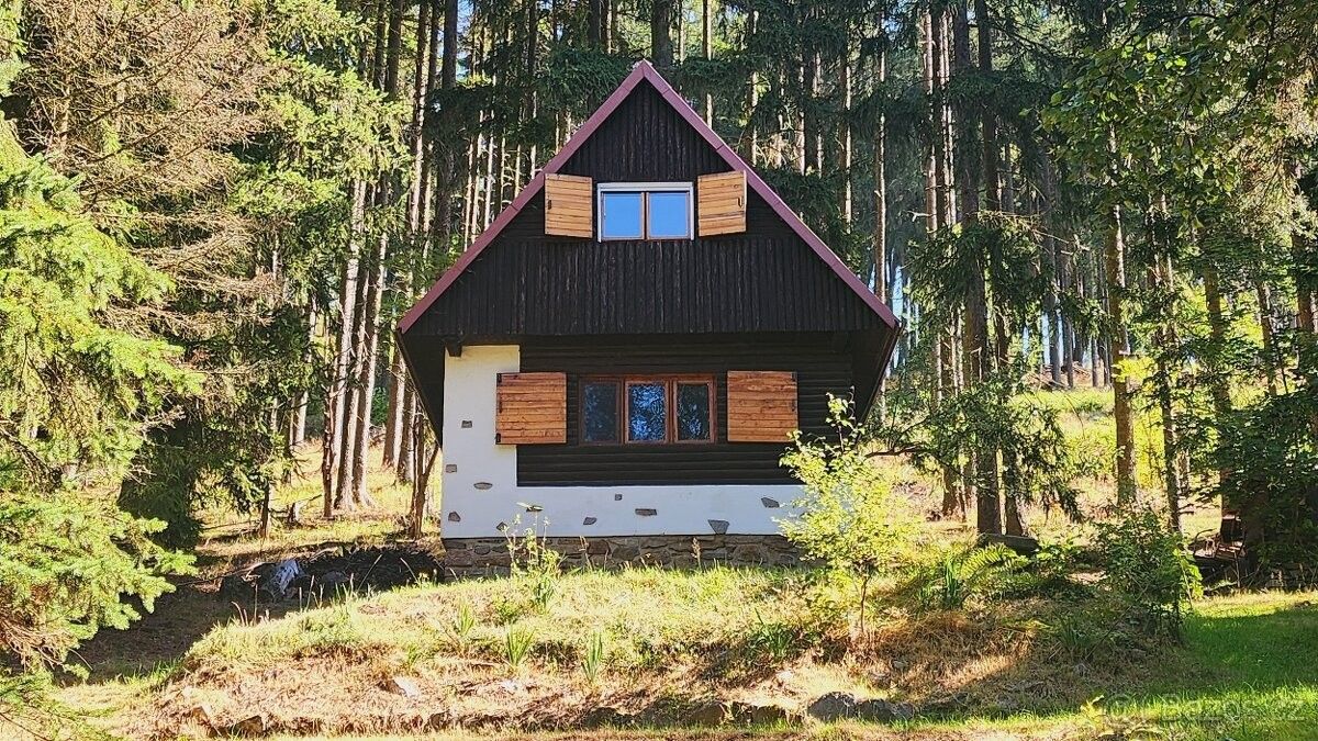 Chaty, Klášterec nad Ohří, 431 51, 492 m²