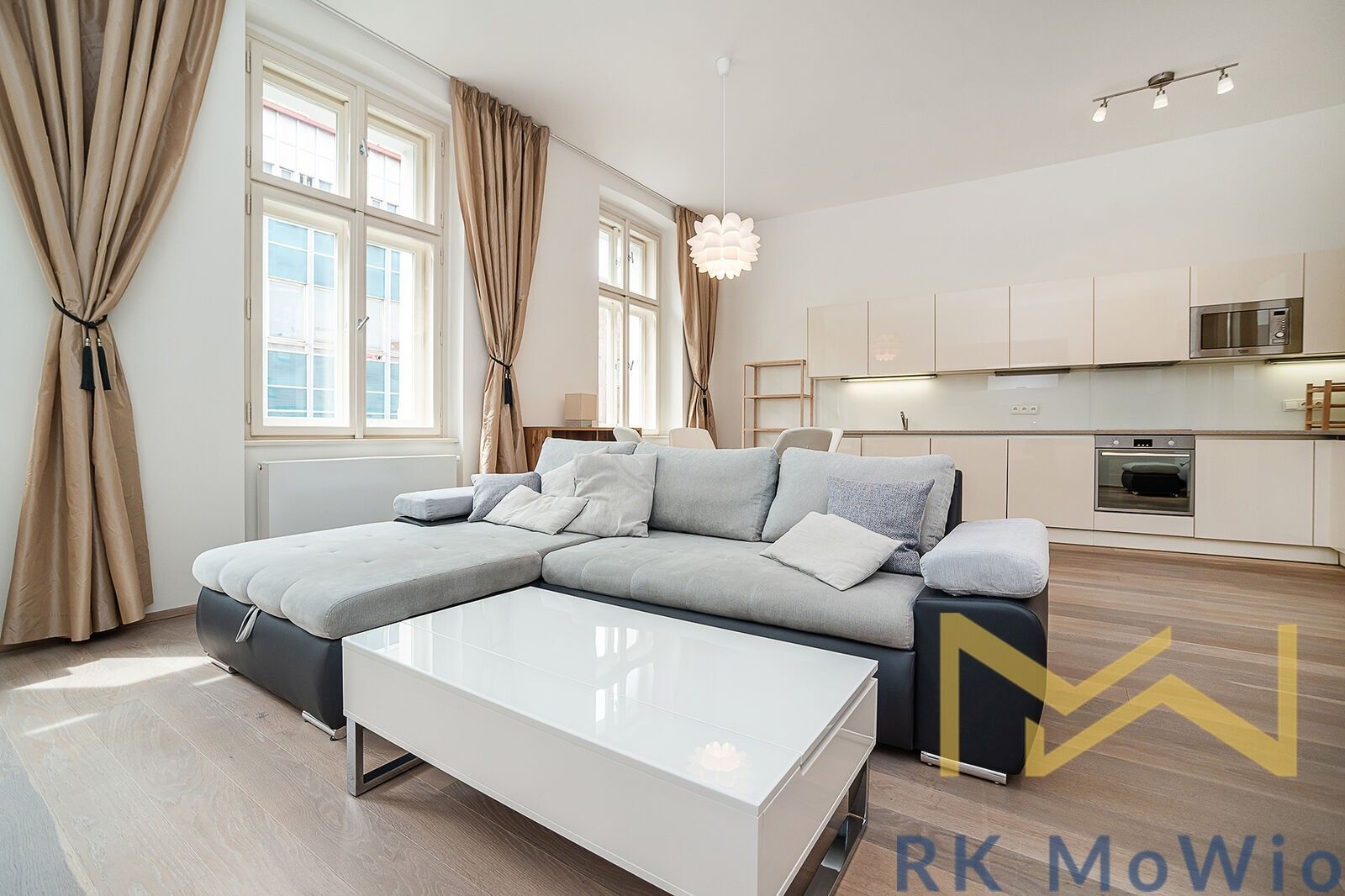 2+kk, Petrská, Praha, 66 m²