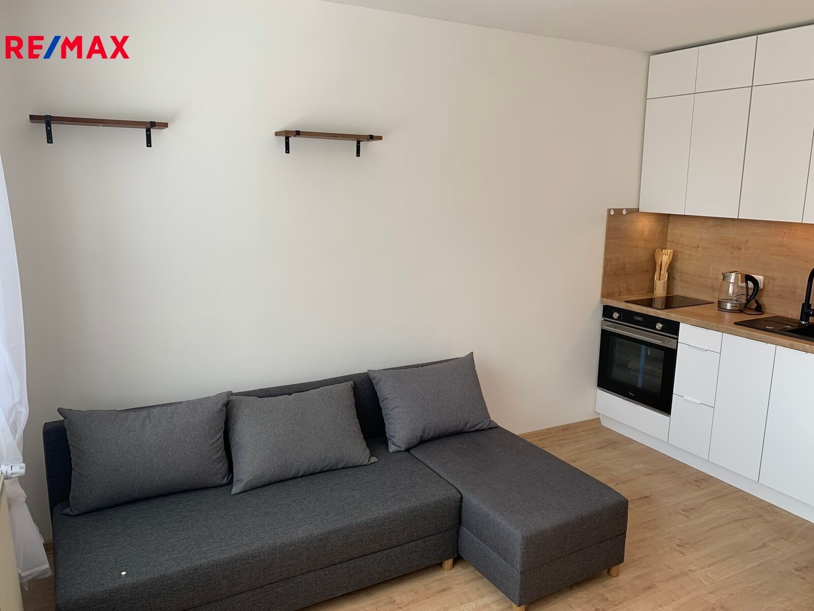 Pronájem byt 1+kk - Jana Švermy, Louny, 22 m²