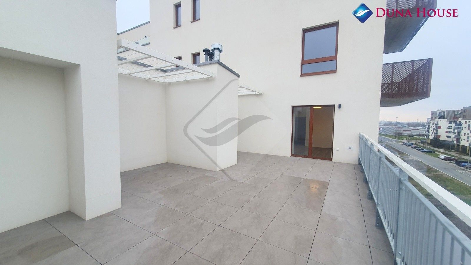 Prodej byt 2+kk - Kardausova, Praha, 93 m²