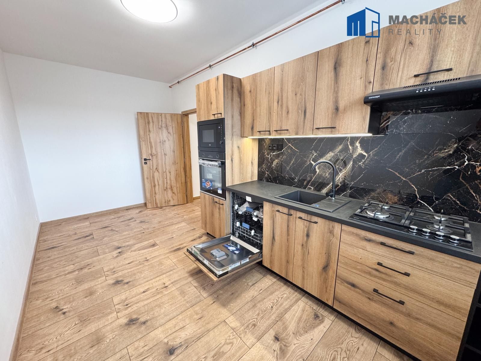 3+1, Míru, Duchcov, 76 m²