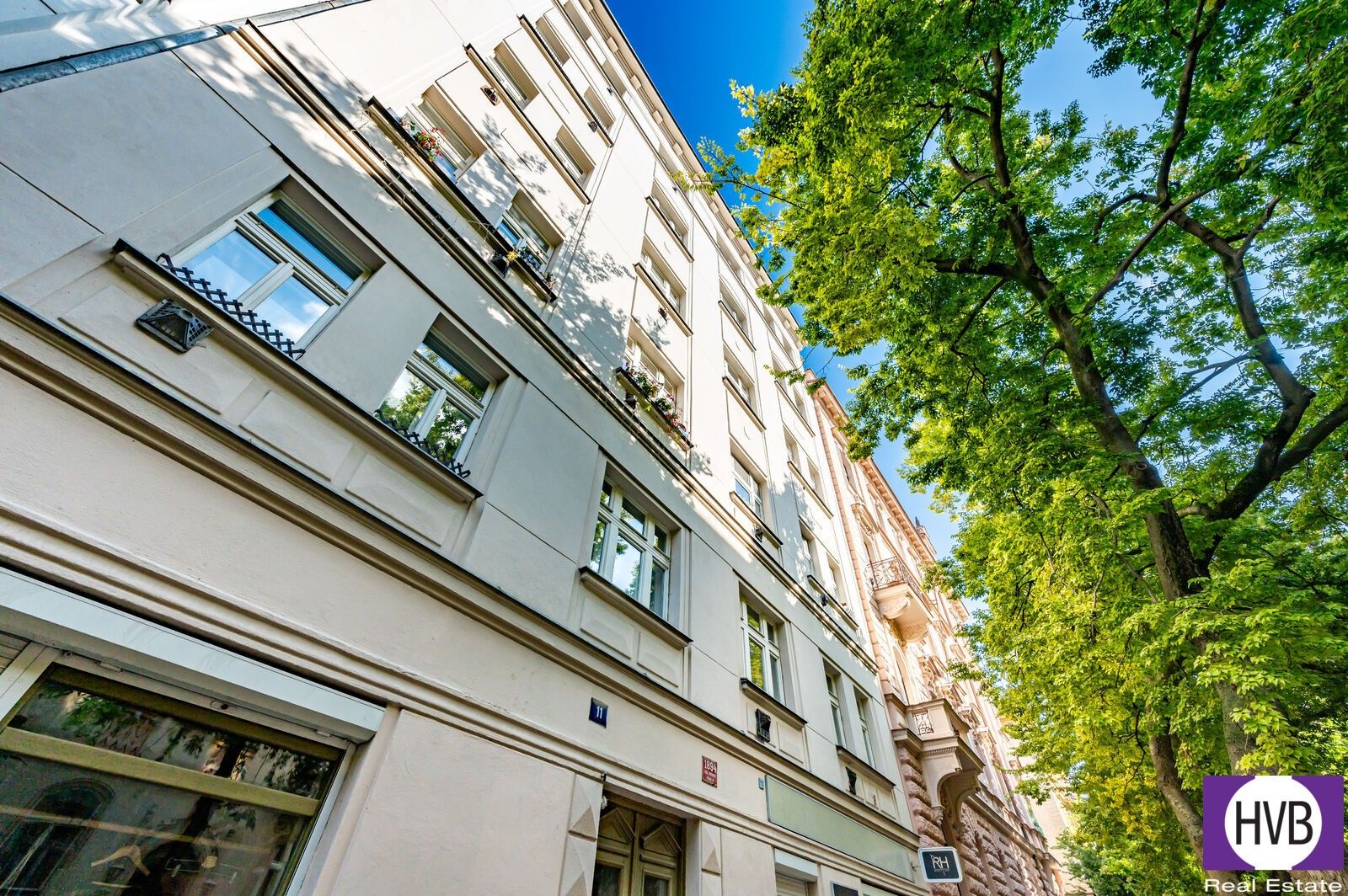 Prodej byt 1+1 - Vinohrady, Praha, 61 m²