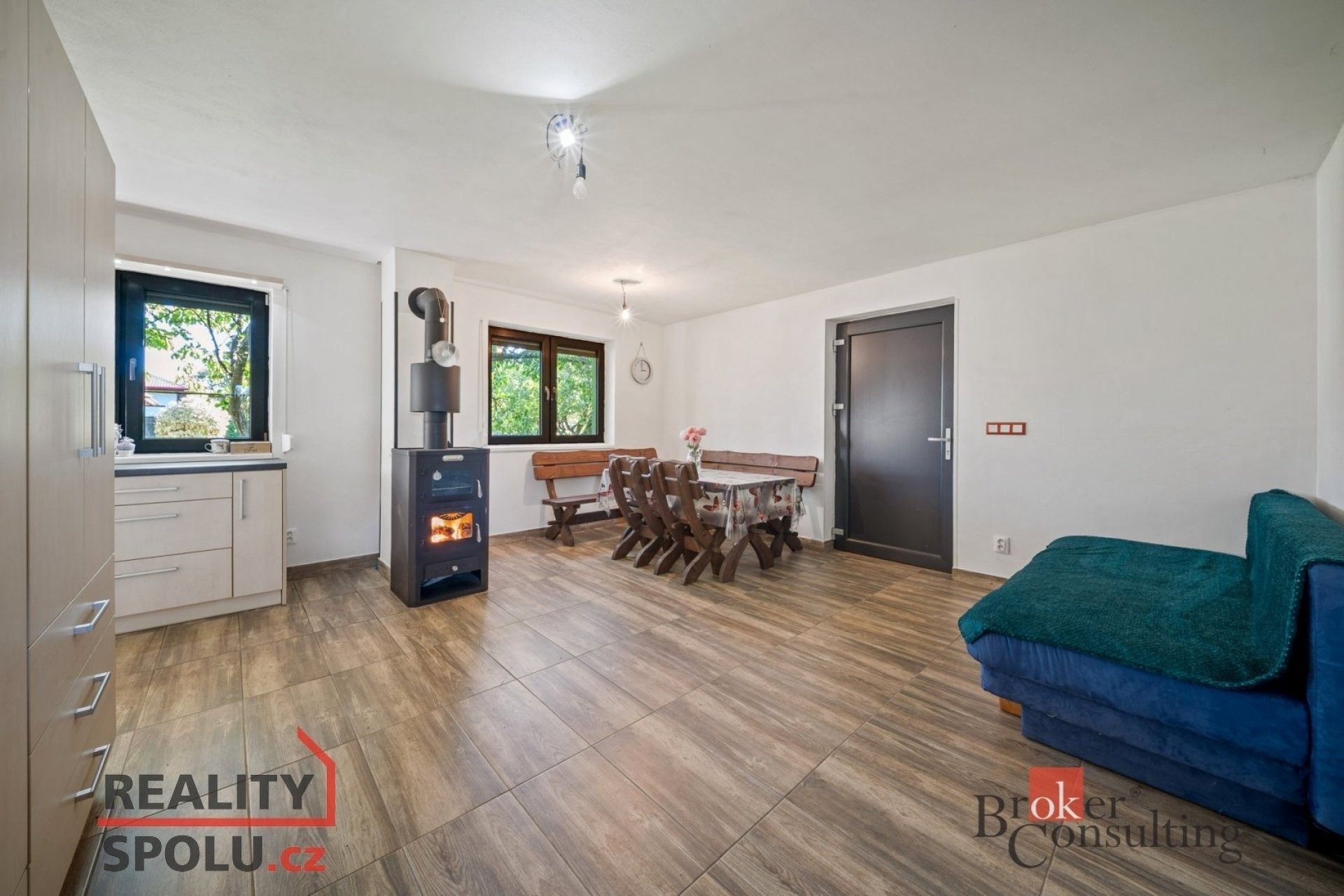 Chaty, Rozkvět míru I, Hradec Králové, 64 m²