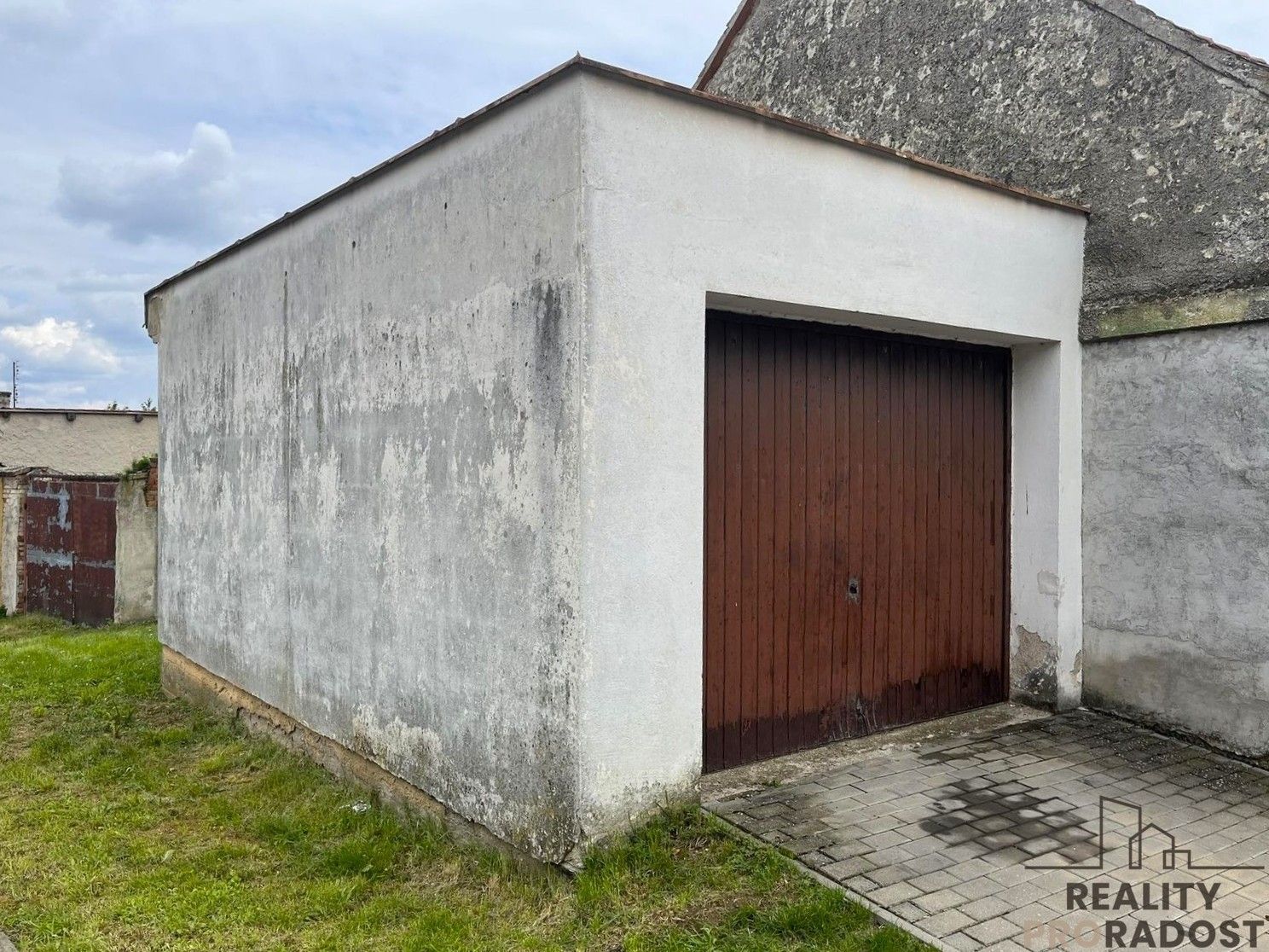 Prodej garáž - Moravský Krumlov, 20 m²