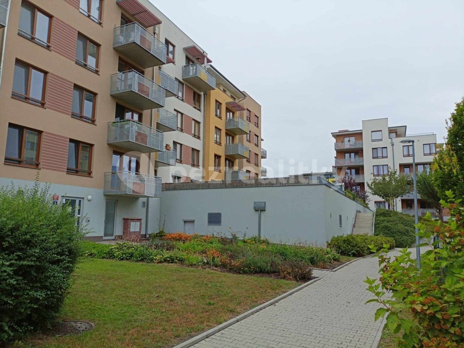 2+kk, Čakovice, Praha, 51 m²