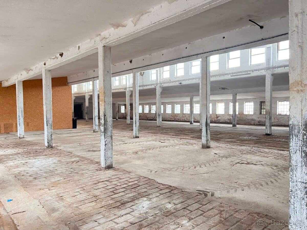 Sklady, Bojiště, 584 01