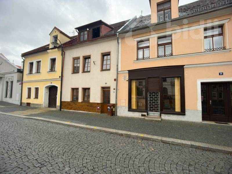 Rodinné domy, náměstí Svobody, Planá, 189 m²