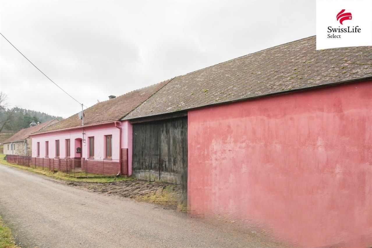 Zemědělské usedlosti, Číchov, 900 m²