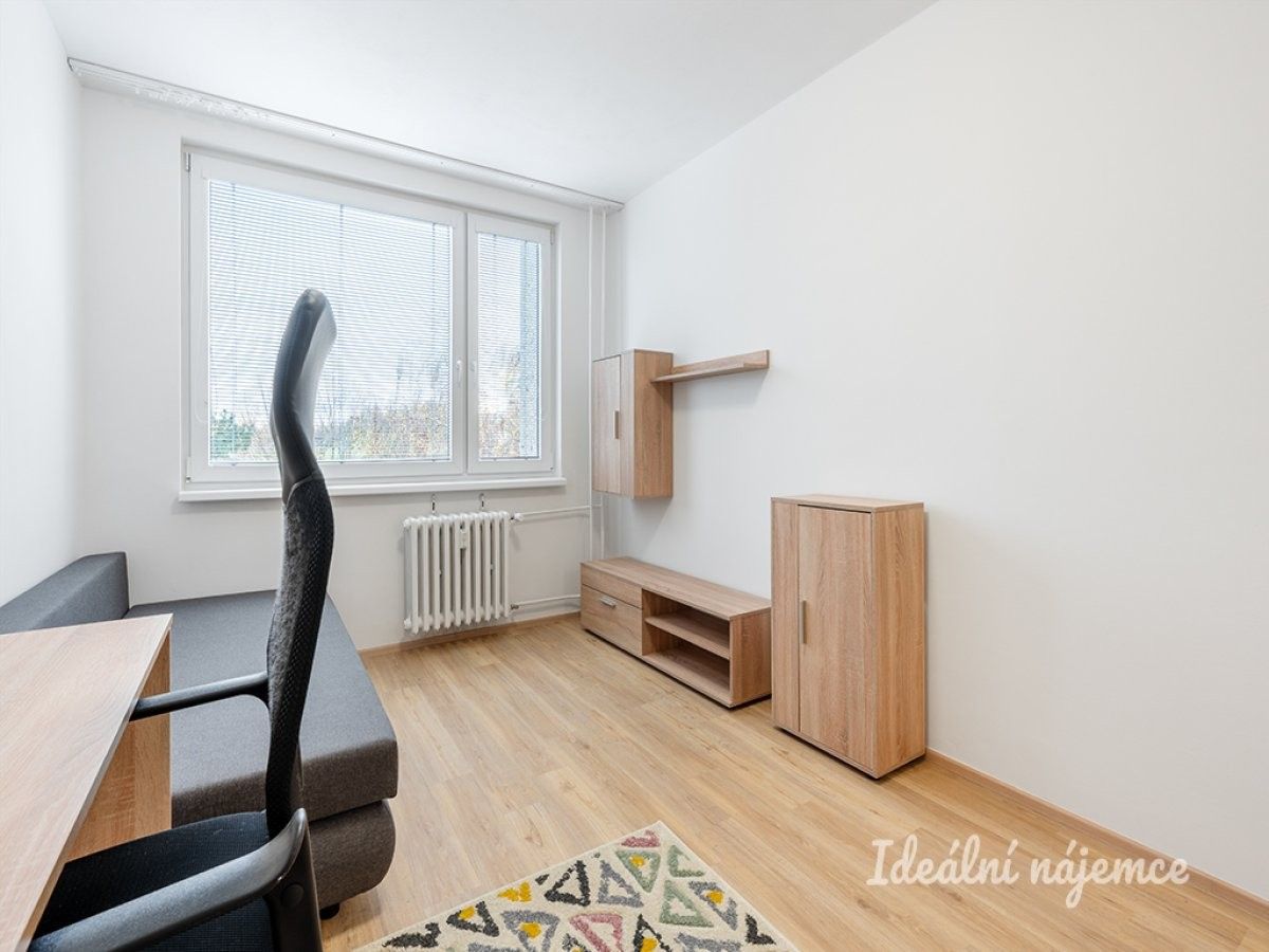 Pronájem byt 1+kk - Amforová, Praha, 22 m²