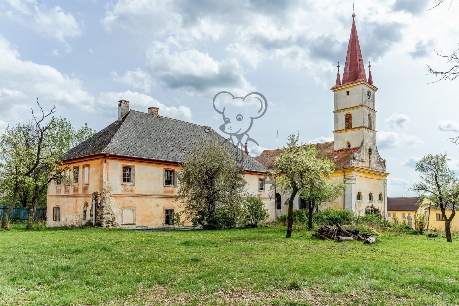 Památky, Chodské náměstí, Hostouň, 340 m²