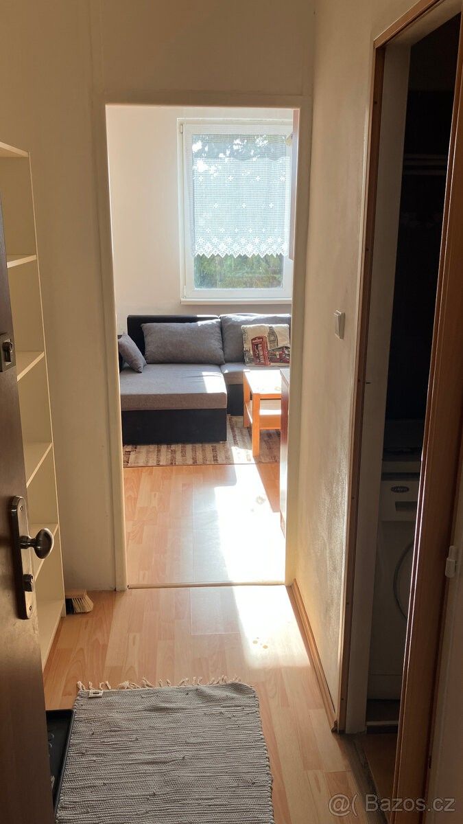 Pronájem byt 1+1 - Doksy, 472 01, 36 m²