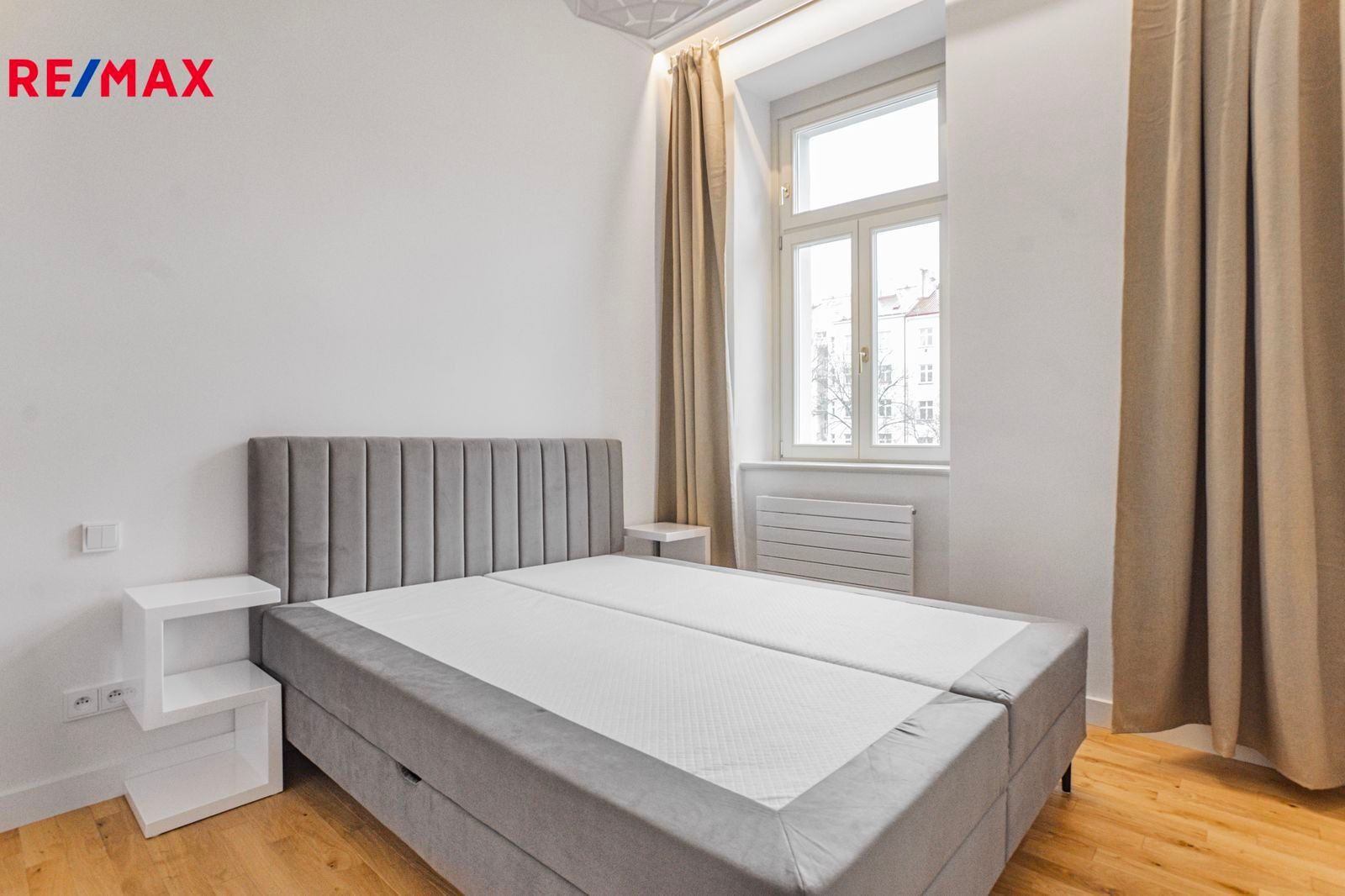 Prodej byt 2+kk - Jaromírova, Praha, 45 m²