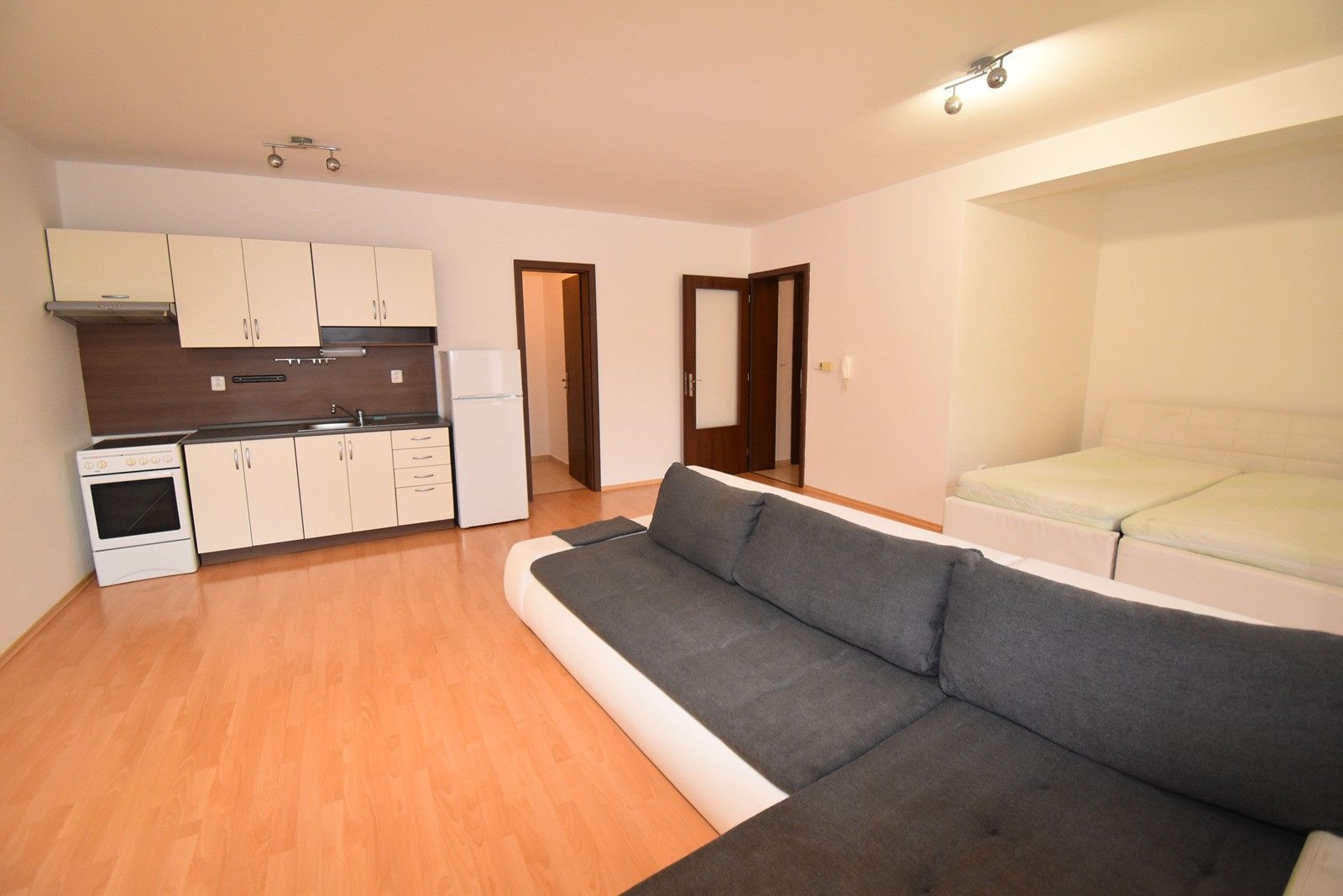 Pronájem byt 1+kk - Resselovo náměstí, Chrudim, 51 m²