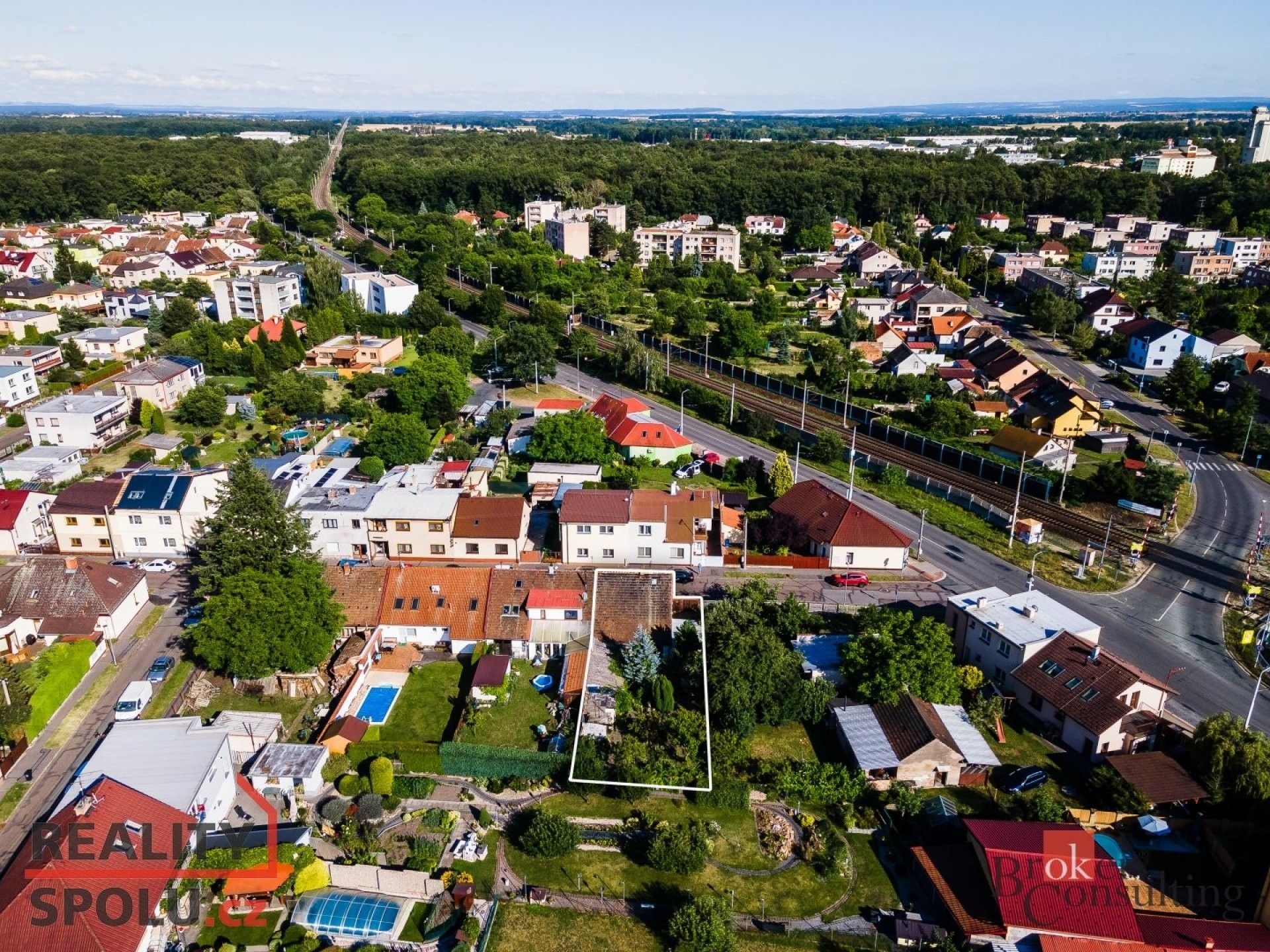 Prodej rodinný dům - V Lipinách, Pardubice, 240 m²