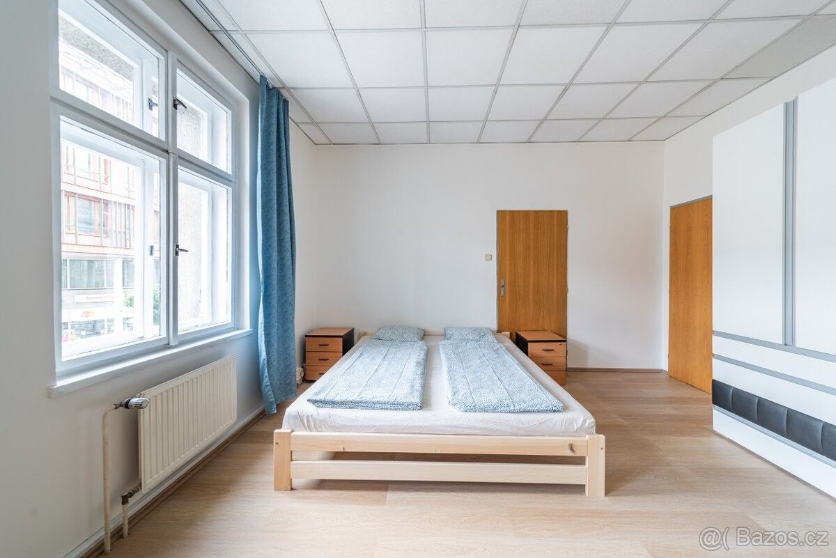 Byty, Praha, 130 00