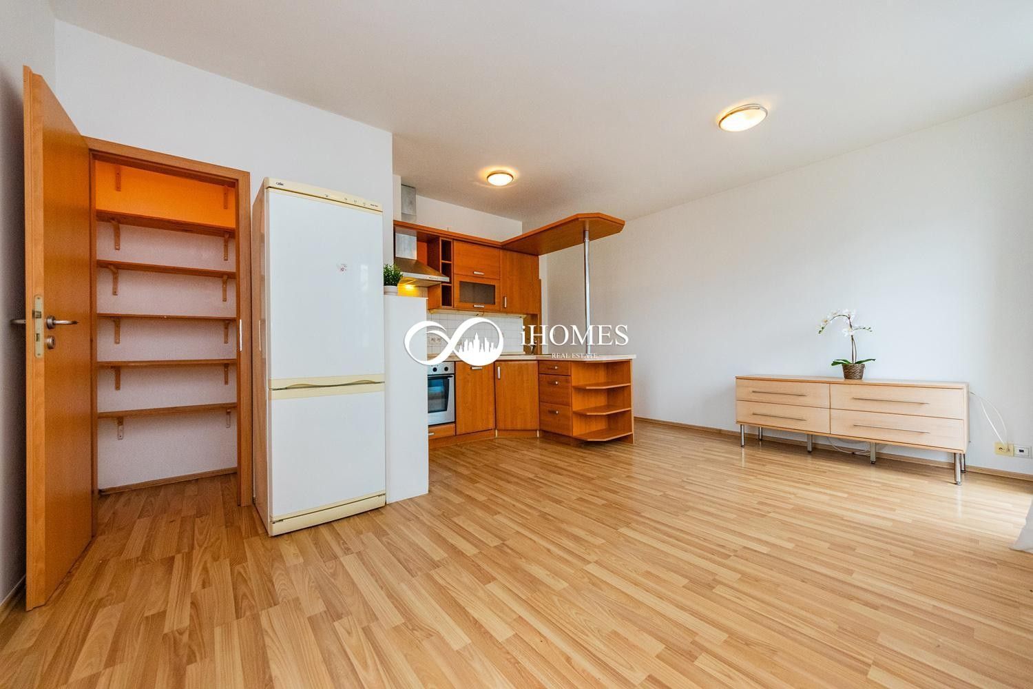 Prodej byt 2+kk - Terezínská, Praha, 53 m²