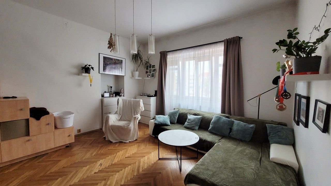 Pronájem byt 2+kk - Poupětova, Praha, 46 m²