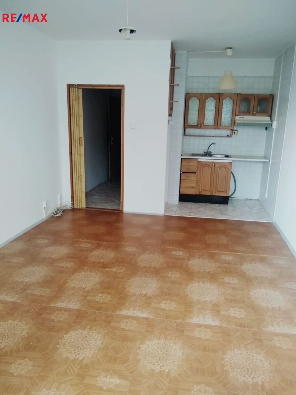 Pronájem byt 1+kk - Bratří Hlaviců, Vsetín, 28 m²