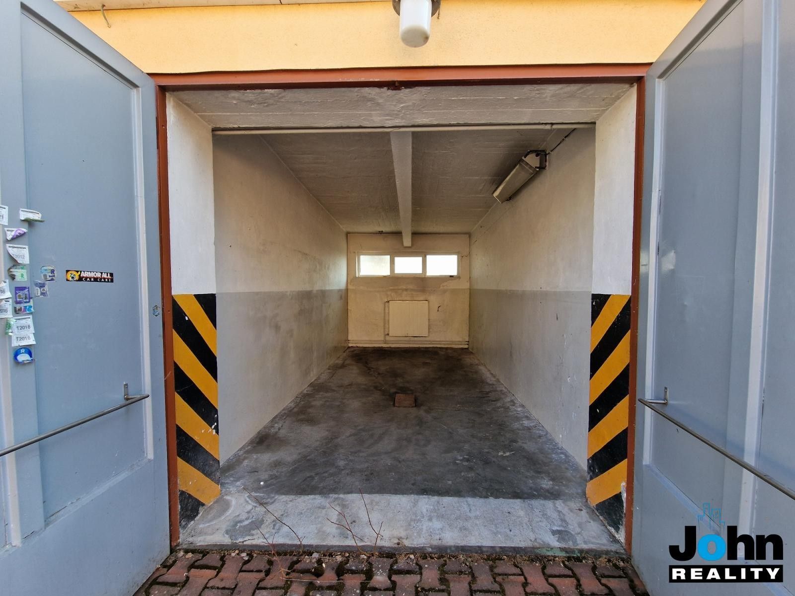 Pronájem garáž - Podkrušnohorská, Litvínov, 20 m²