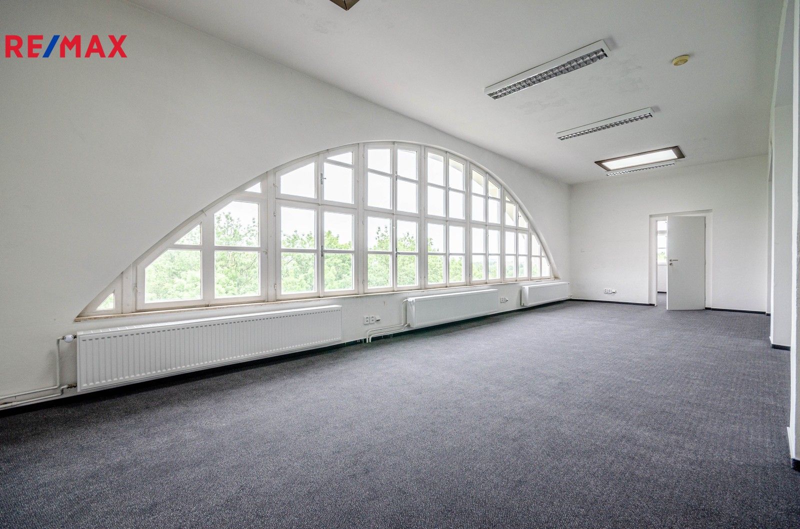 Kanceláře, Mírové náměstí, Louny, 246 m²