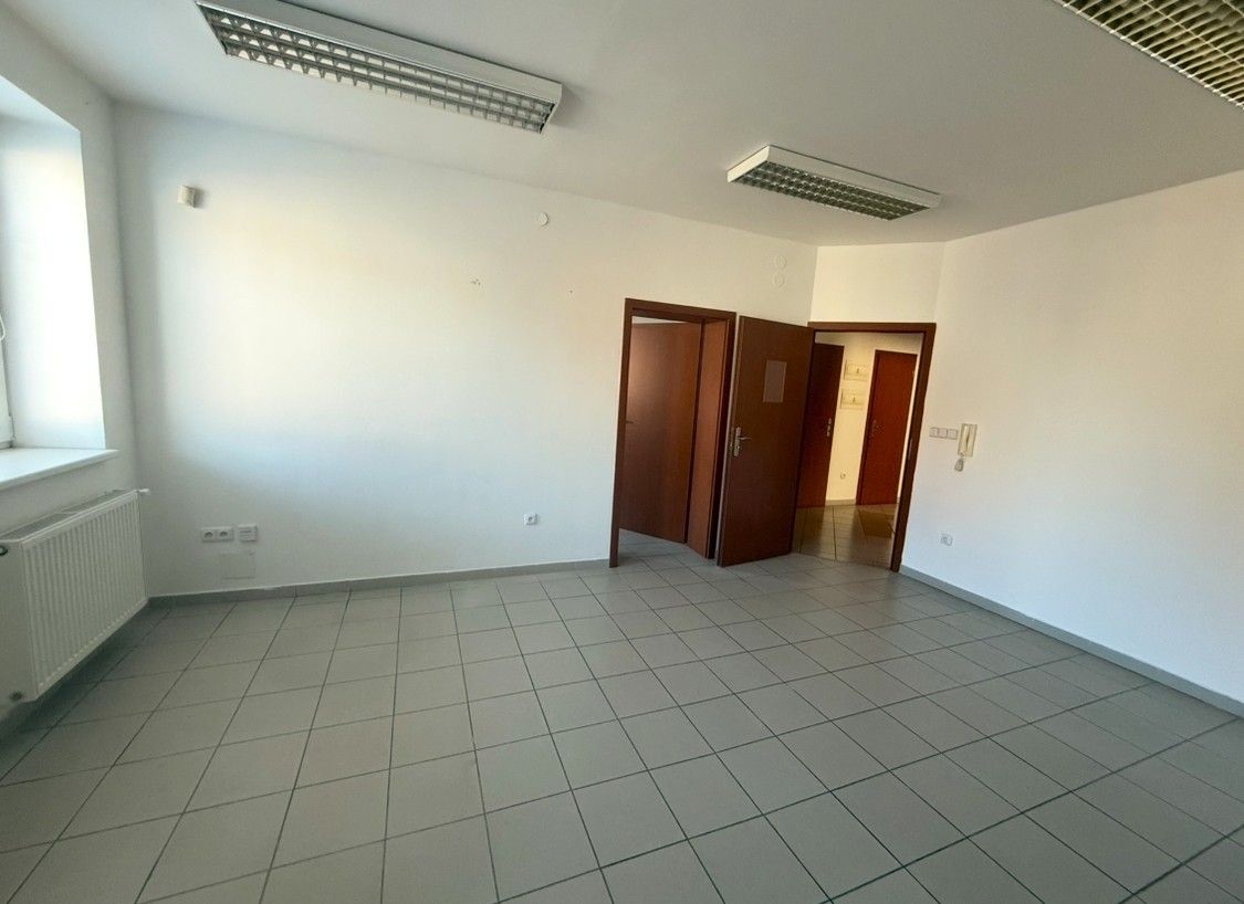 Kanceláře, Letovice, 679 61