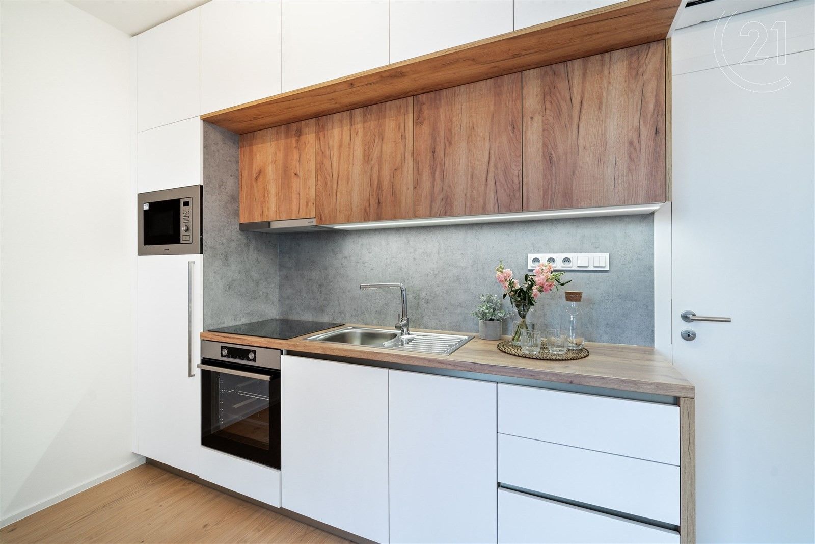 Pronájem byt 1+kk - Znojmo, 36 m²