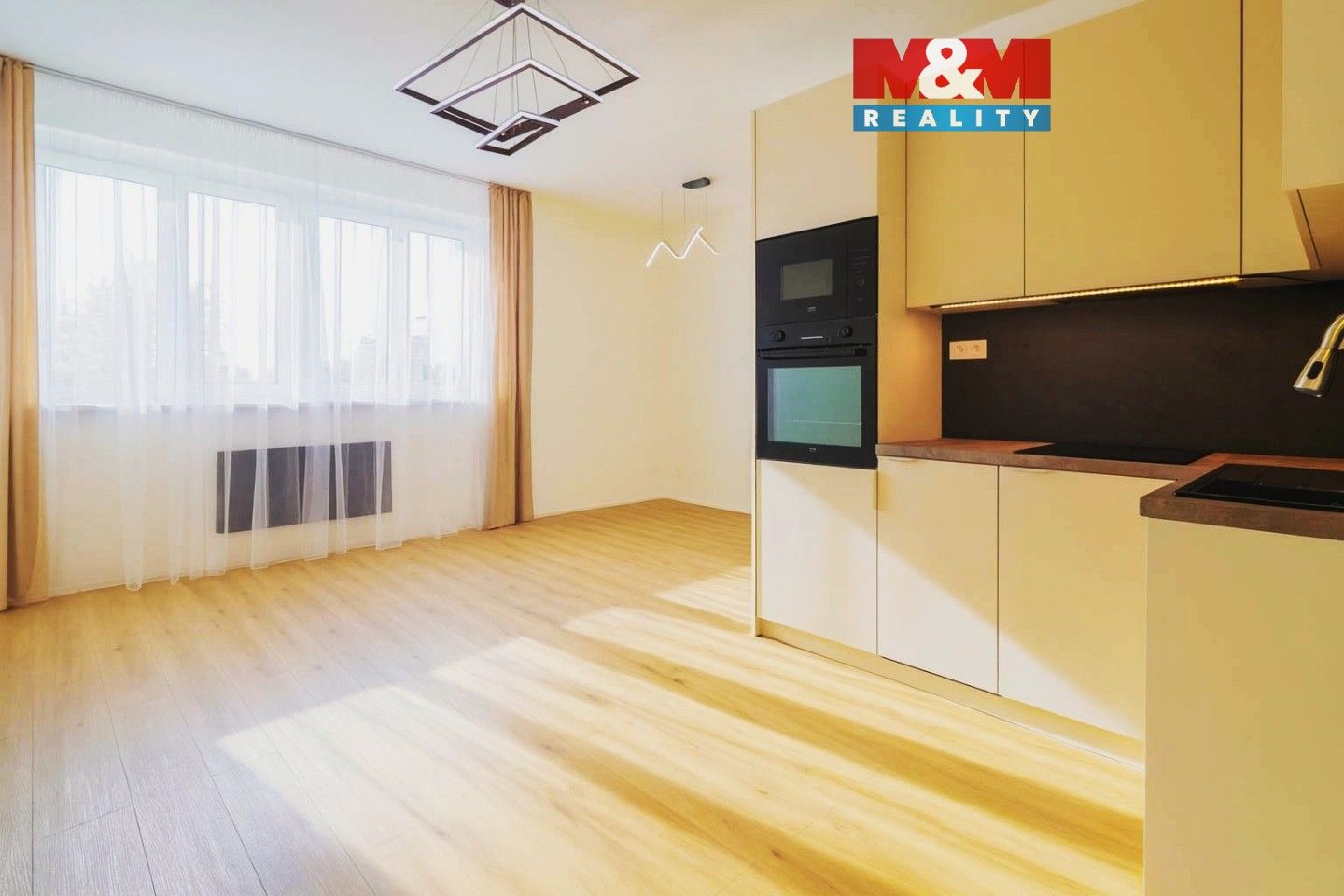 1+kk, Obětí 6. května, Praha, 27 m²