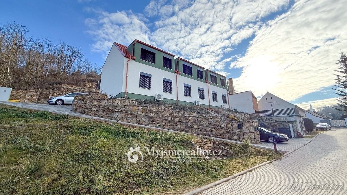 Byty, Hluboké Mašůvky, 671 52