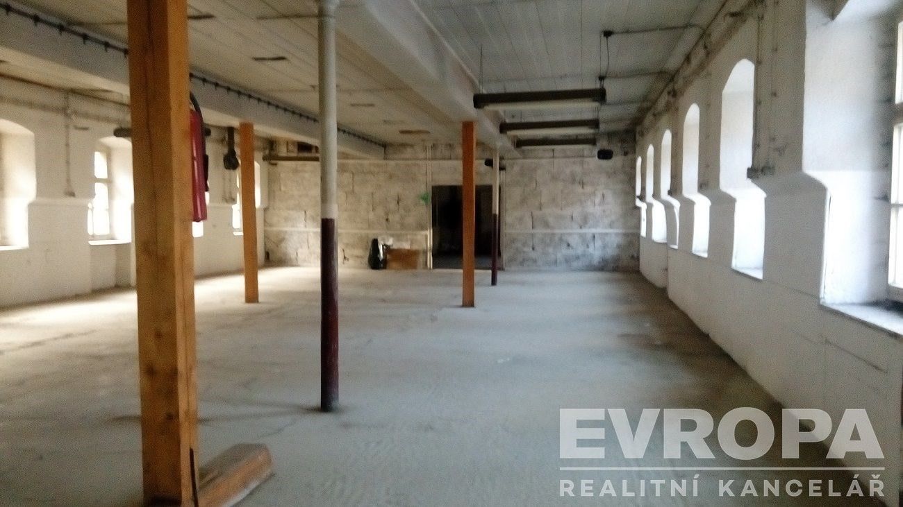 Sklady, Kateřinská, Liberec, 700 m²