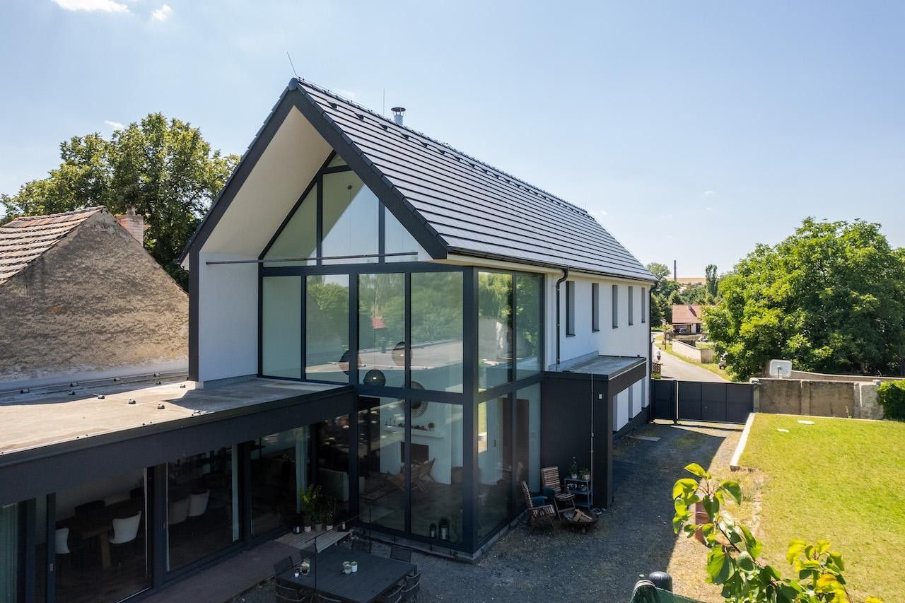 Ubytovací zařízení, Černěves, 237 m²