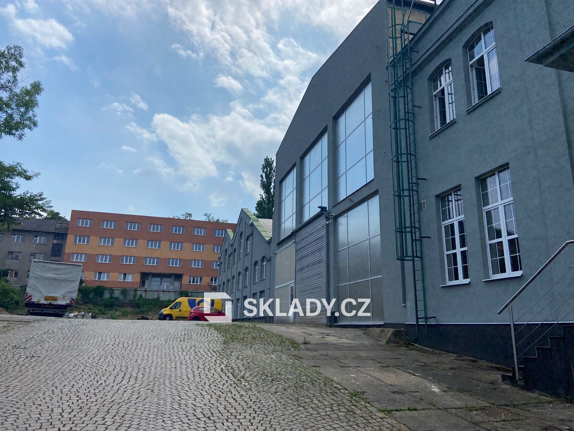 Sklady, Střekov, Ústí nad Labem, 3 000 m²