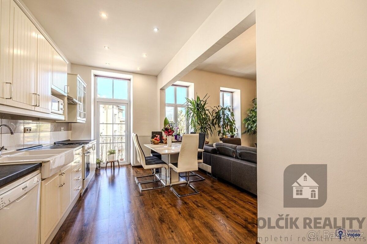 Prodej byt - Opava, 746 01