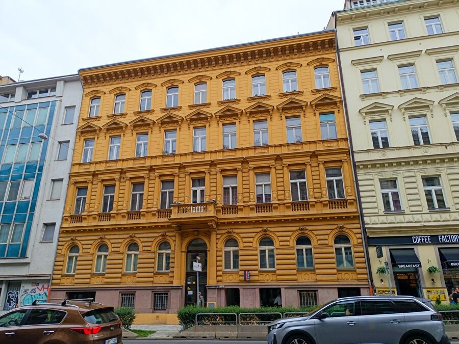 Pronájem byt 2+1 - Legerova, Praha, 354 m²