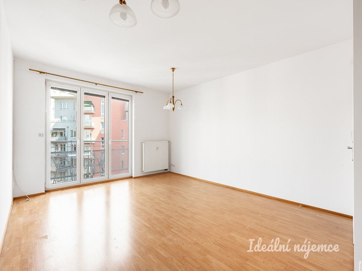 2+kk, Velenovského, Praha, 52 m²