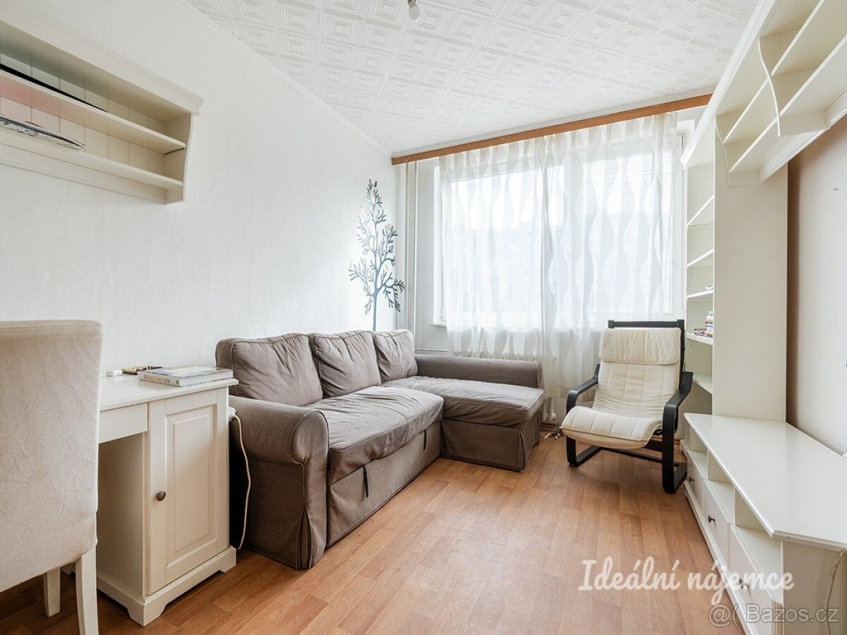 2+kk, Praha, 181 00, 44 m²