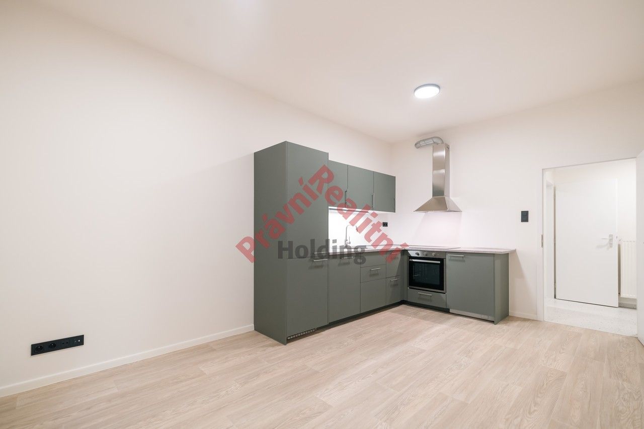 Prodej byt 2+kk - U kaštanu, Praha, 41 m²