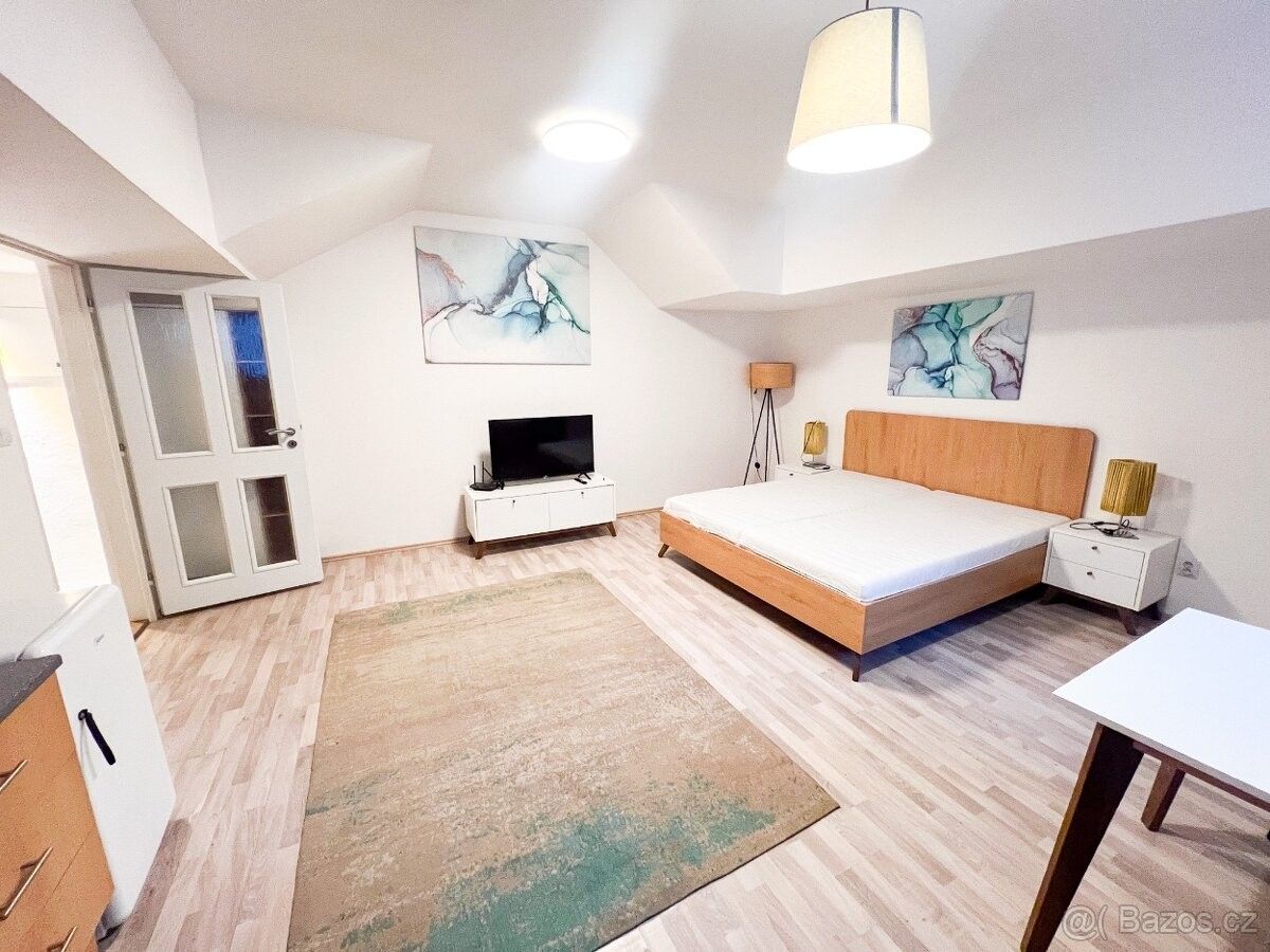 Byty, Znojmo, 669 02