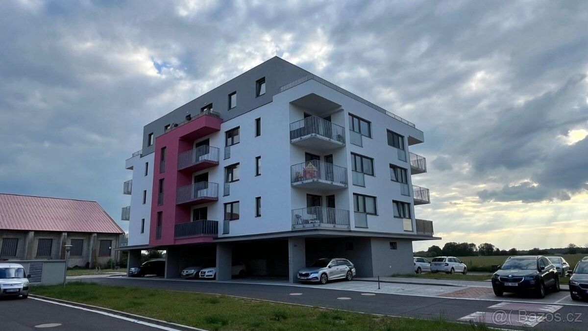 2+kk, Dašice v Čechách, 533 03, 57 m²