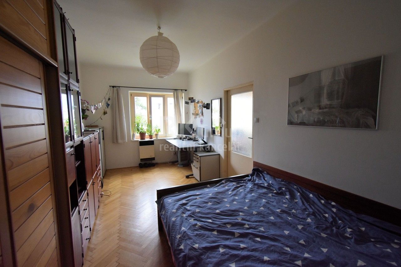 2+kk, U družstva Život, Praha, 48 m²