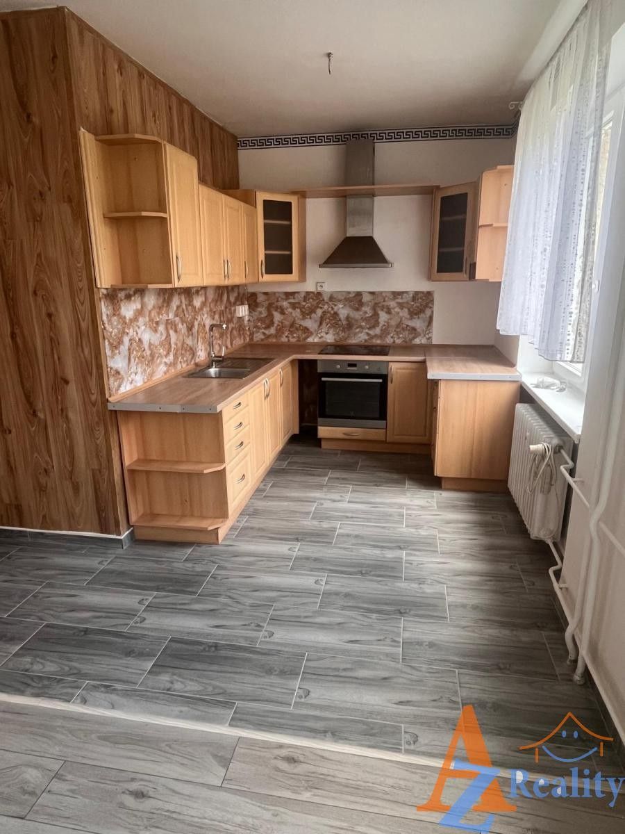 Pronájem byt 3+kk - Ervěnická, Jirkov, 75 m²