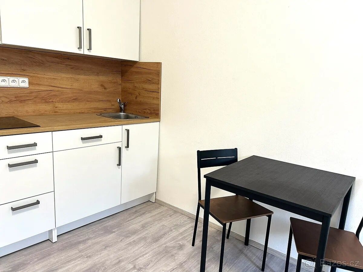 1+kk, Králův Dvůr u Berouna, 267 01, 20 m²