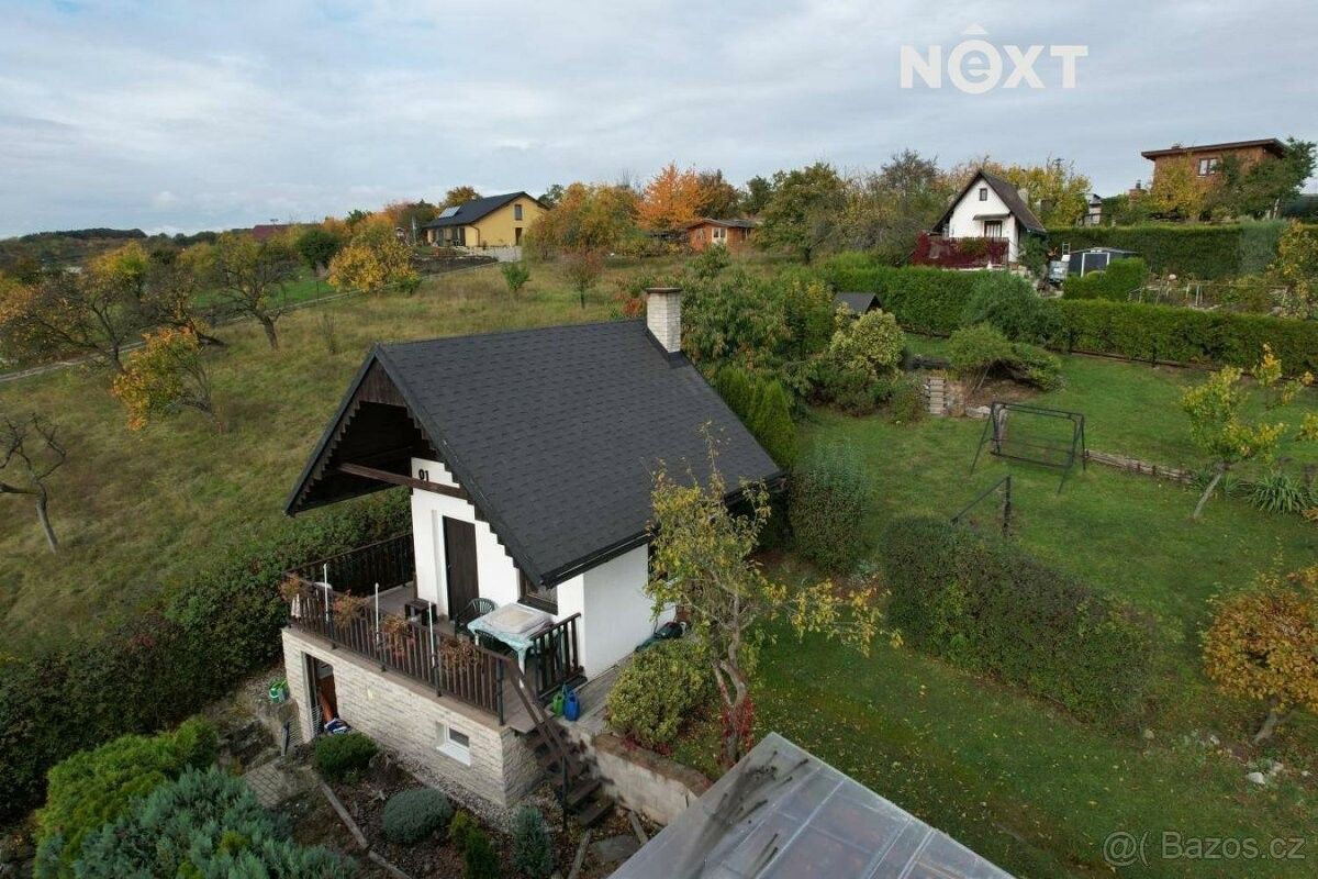 Chaty, Dobrovice, 294 41, 54 m²