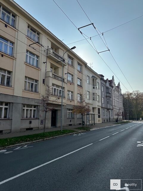 2+kk, Buzulucká, Hradec Králové, 63 m²