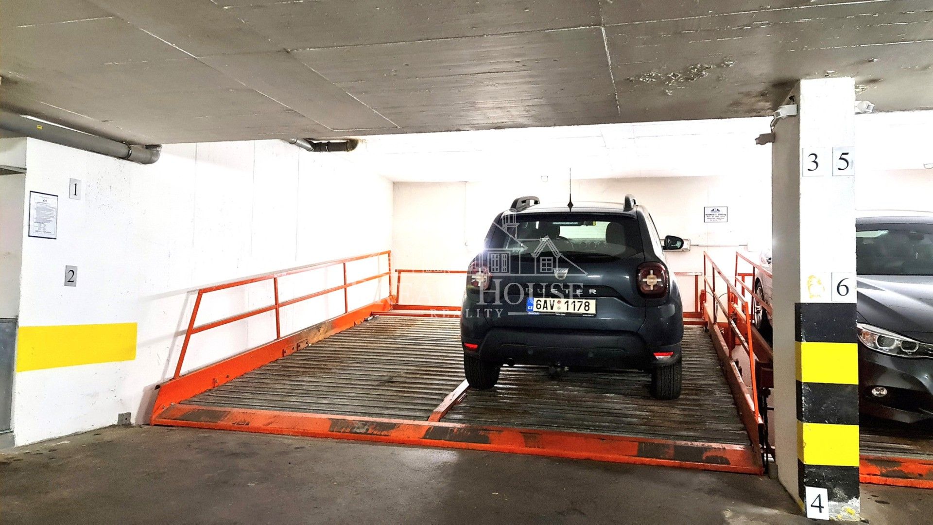 Ostatní, Máchova, Praha, 20 m²