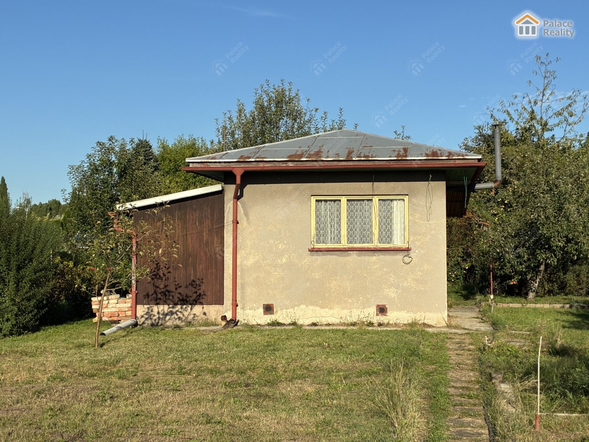 Chaty, Rozkvět míru I, Hradec Králové, 39 m²