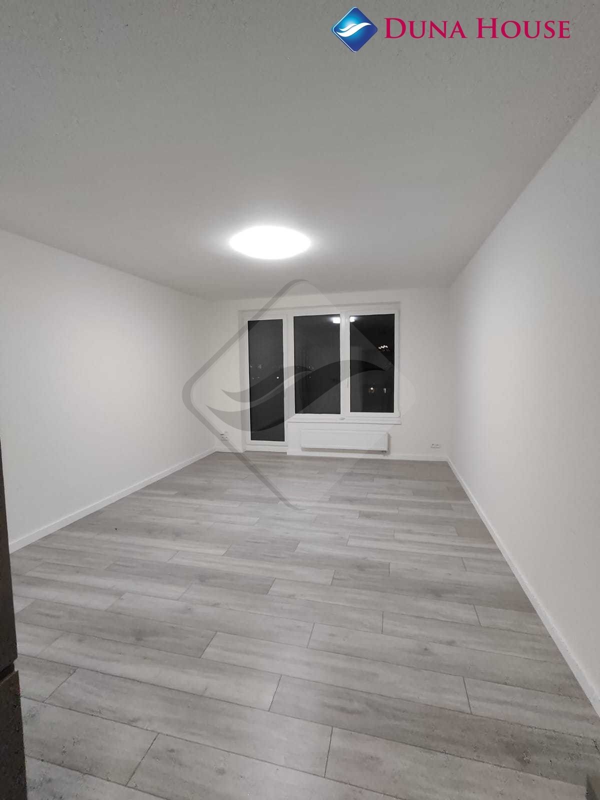 Prodej byt 2+kk - Kardausova, Praha, 56 m²